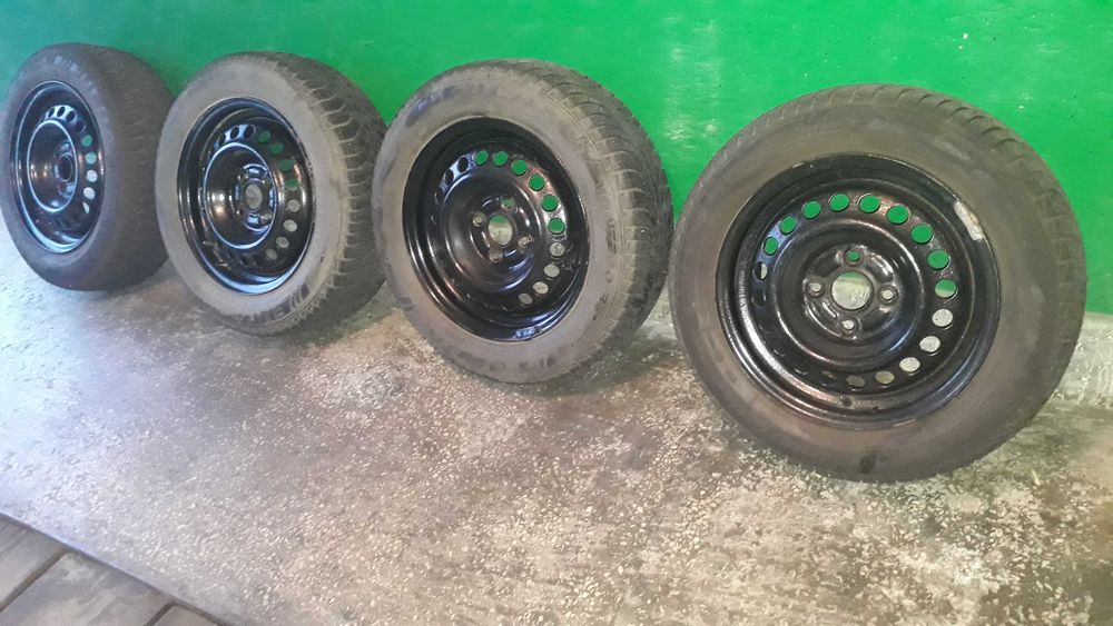 Koła ZIMOWE Honda JAZZ, felgi 14 4X100 5,5J ET45 + FULDA 175/65/14 6mm