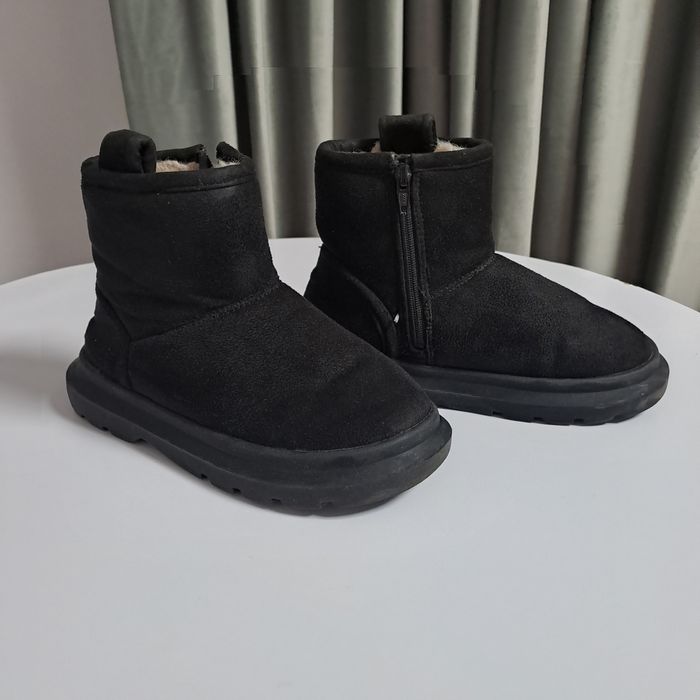 Уги zara 30р. Вживані