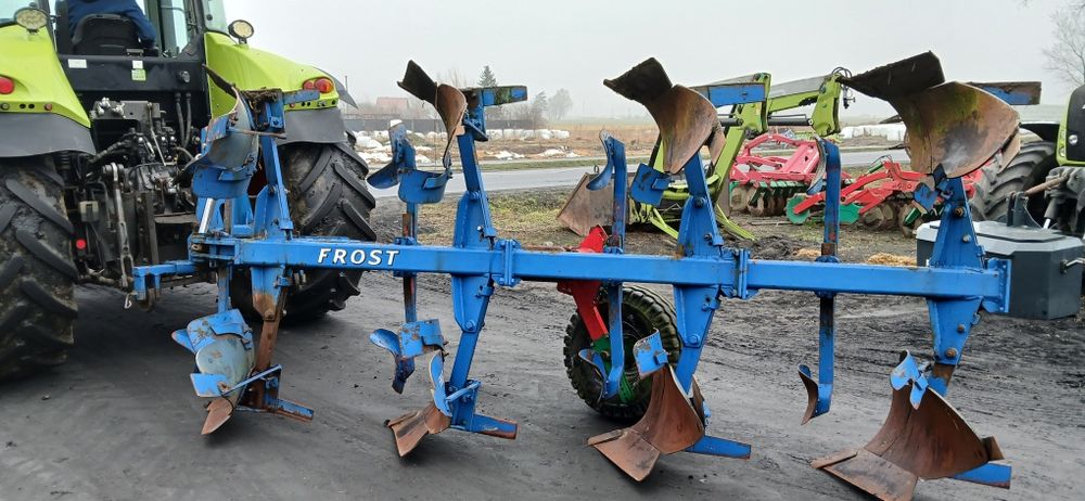 Pług 4 skibowy obrotowy FROST