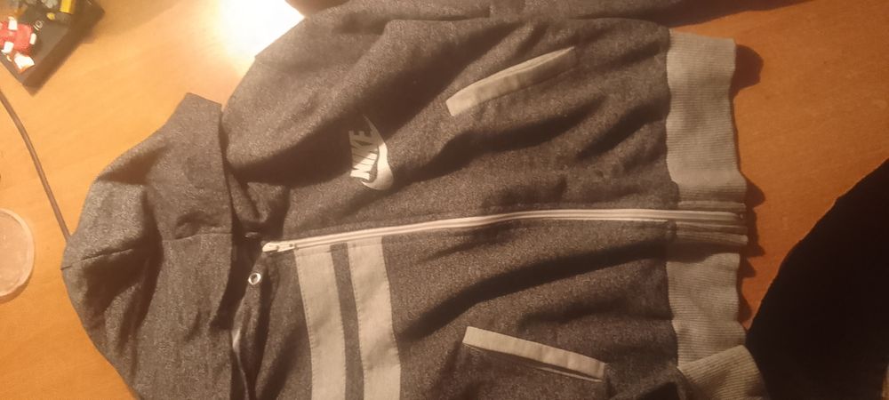 спортивна кофту NIKE