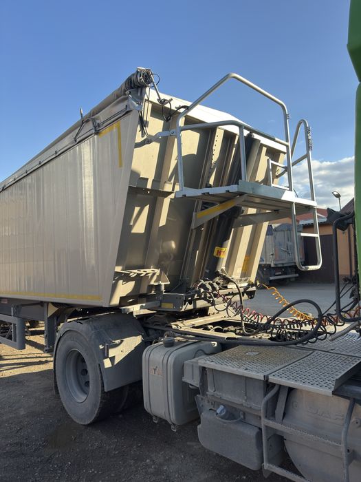 Naczepa kempf 50m3 + daf cf 460