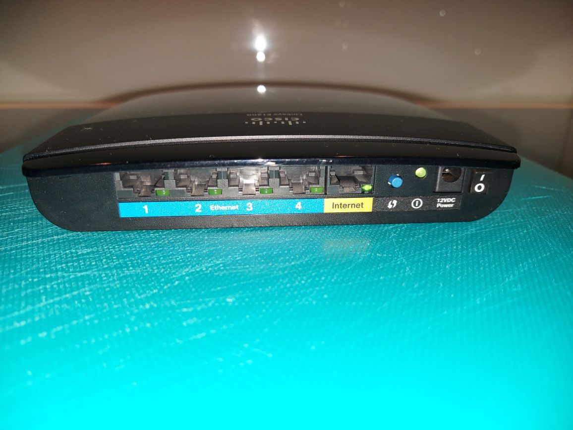 Router Cisco Linksys E1200