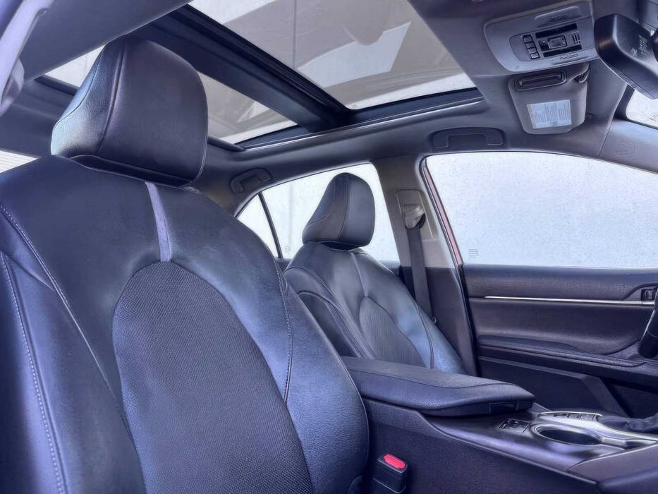 Toyota Camry XLE      2022