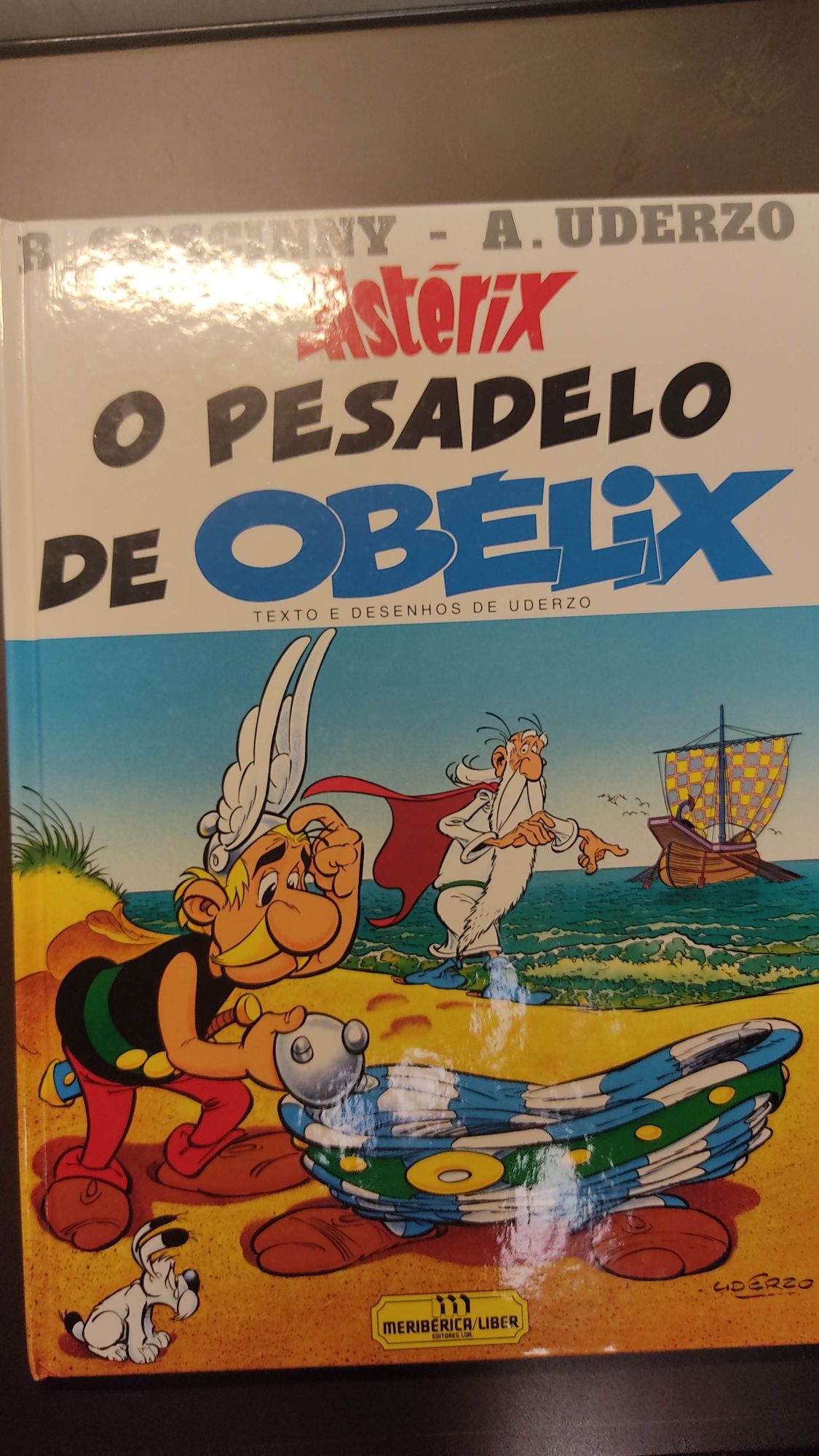 1 Livro NOVO Astérix