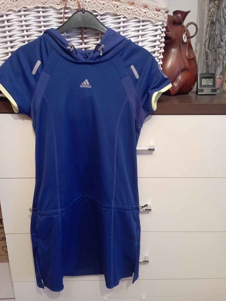 Sukienka sportowa Adidas