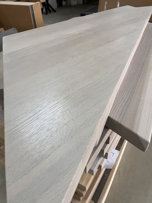 Trep z dębu. Schody dębowe. Schody na zamówienie. Blat dębowy