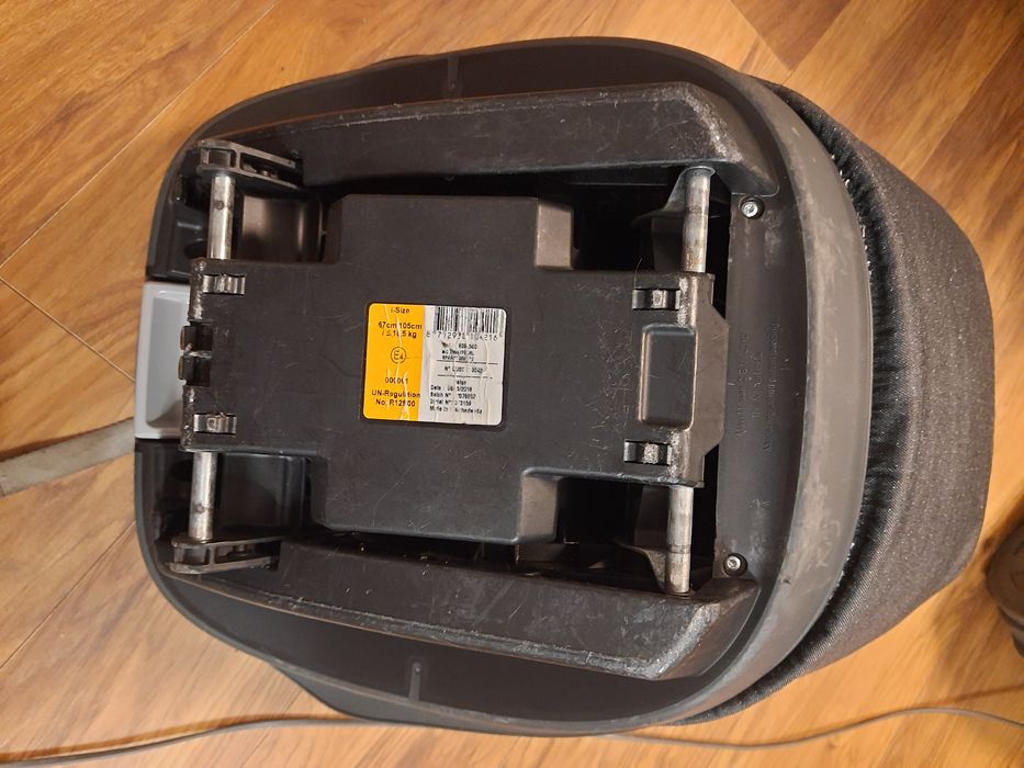 Fotelik Maxi cosi 2wayPearl  + baza 2 wayFixi