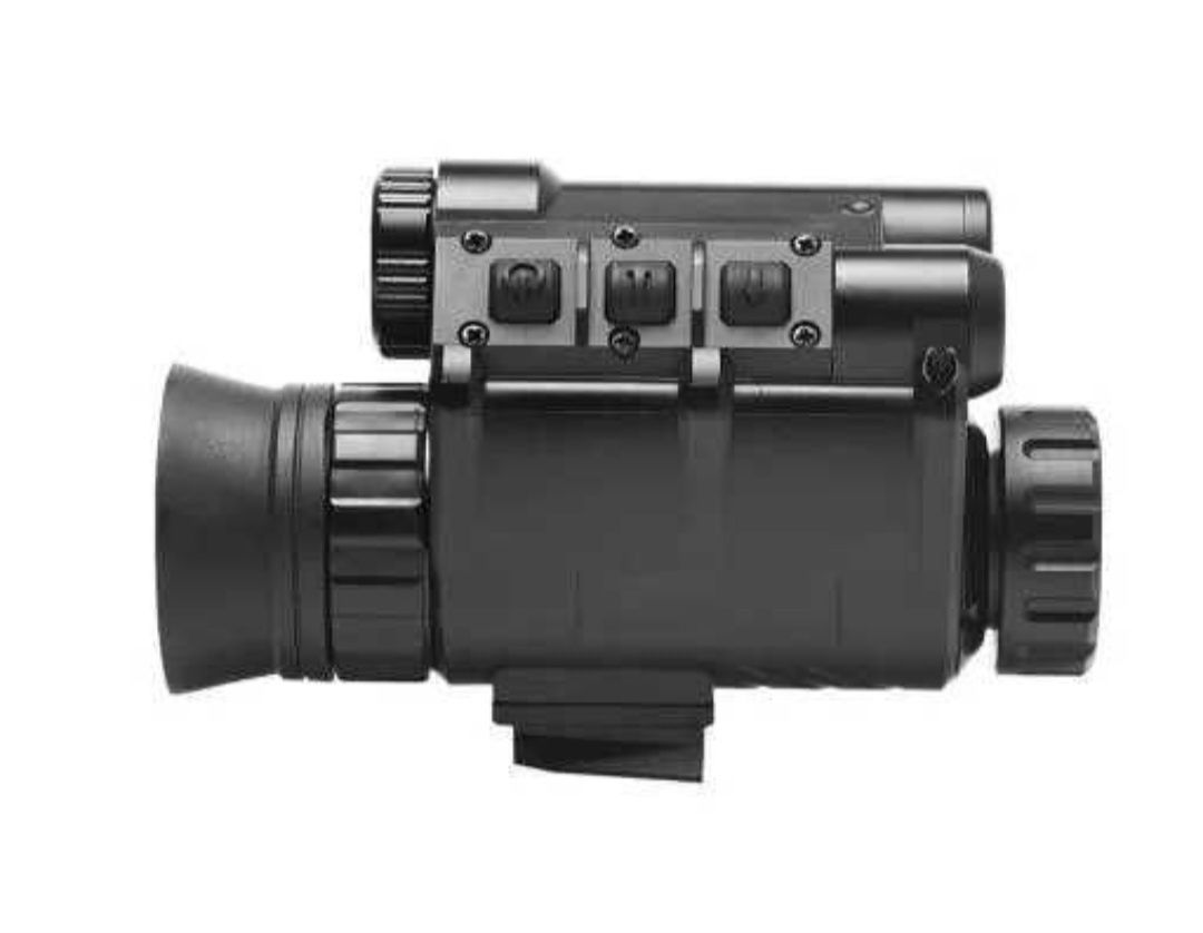 Прибор ночного видения NVG-30 с углом обзора 40°.