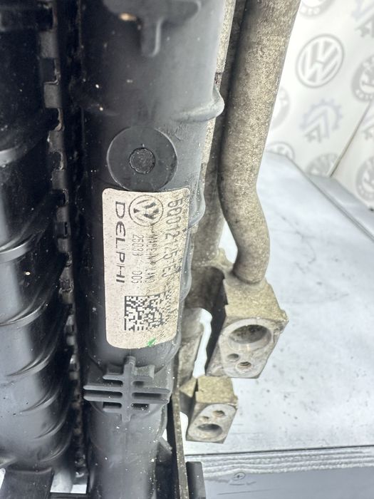 Касета радіаторів дифузор 2.0 tdi Шкода А7 радіатор водяний golf 7 b8