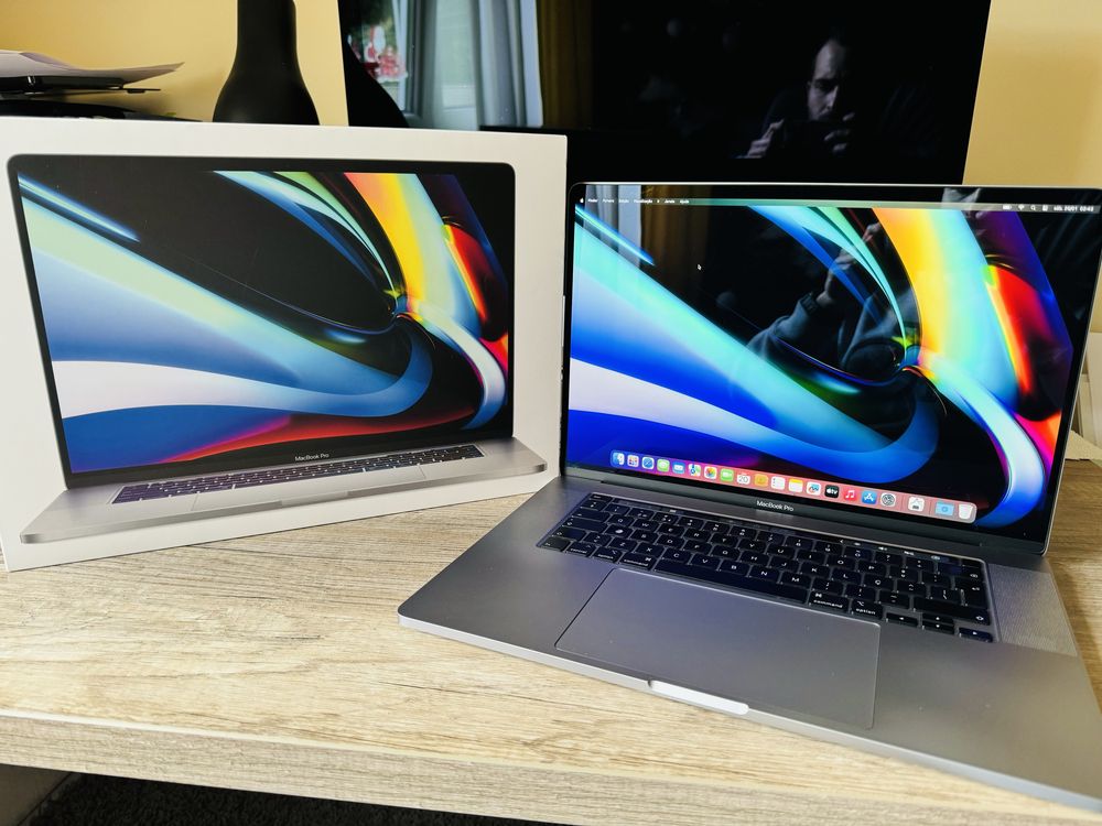 MacBook Pro 16 TouchBar