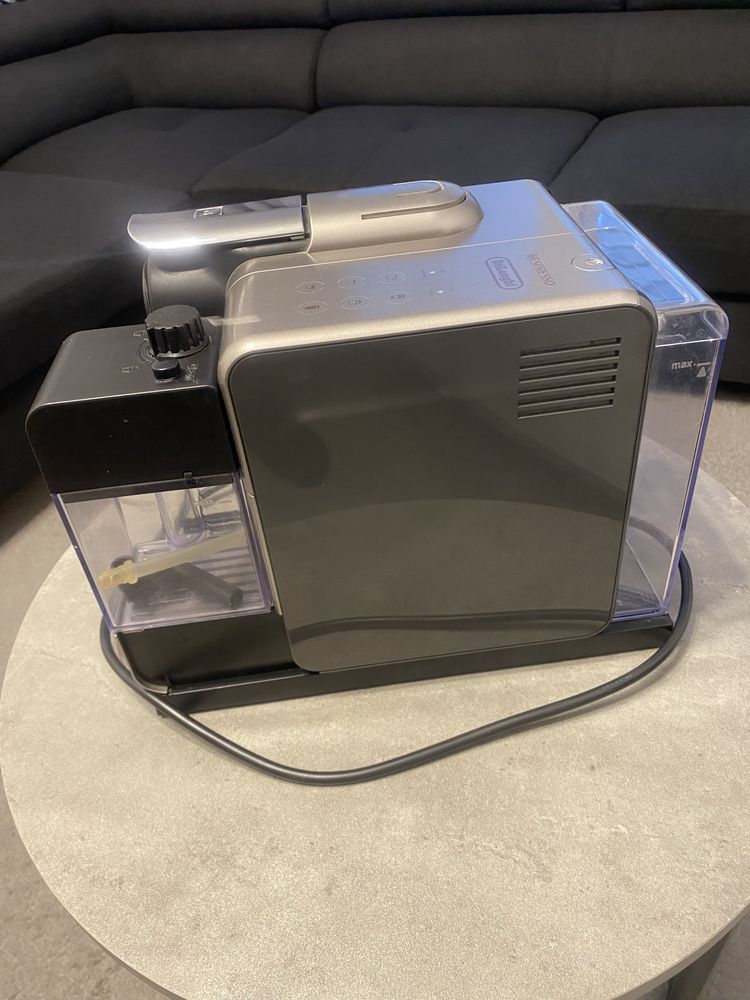 Expres DeLonghi Nespresso
