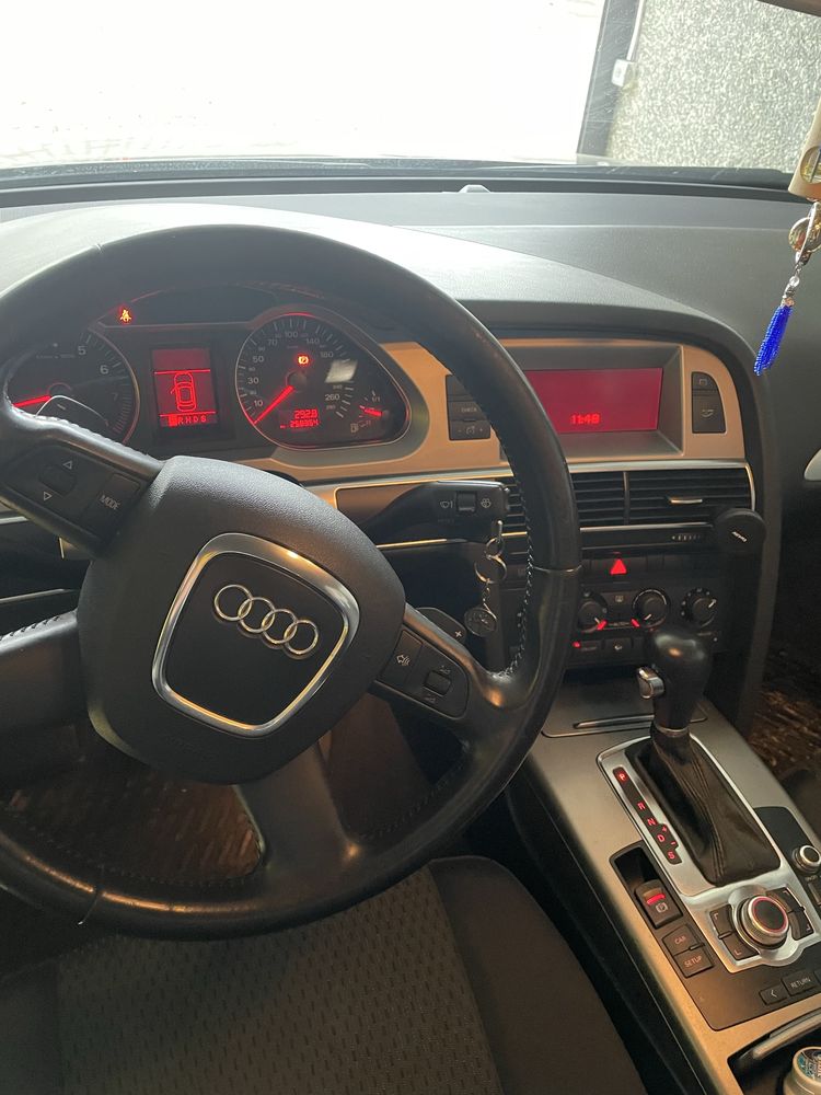 Продаю Audi A6 Quattro 3.2