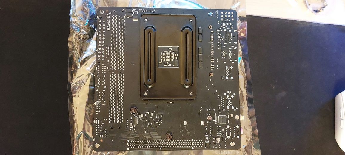 Płyta główna Aorus B450i Pro Wifi (AM4) + akcesoria