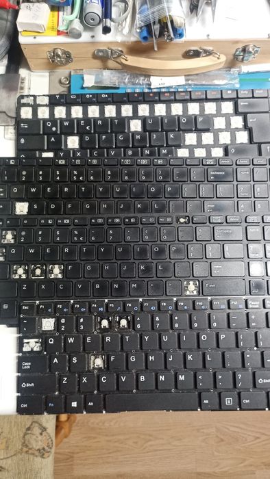 Klawiatury lub zestawy klawiszy do laptopów HP, Dell, Lenovo ThinkPad