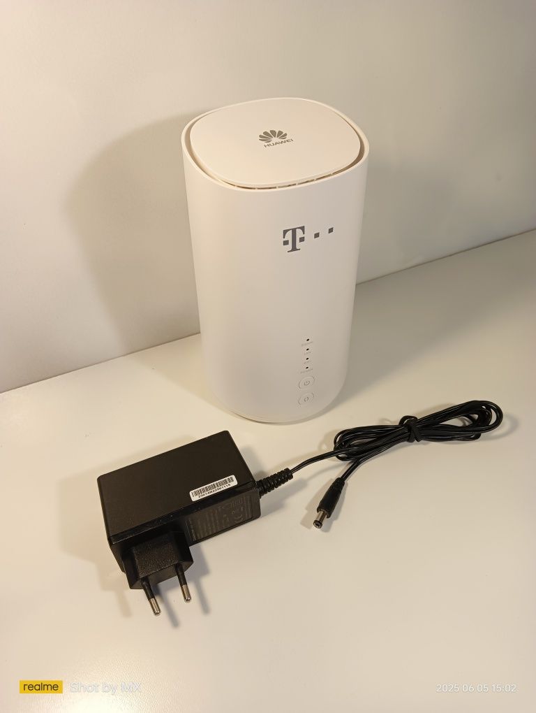 karta SIM LTE WiFi 2,4 i 5 GHz 300 mb/sRouter B528 Huawei modem