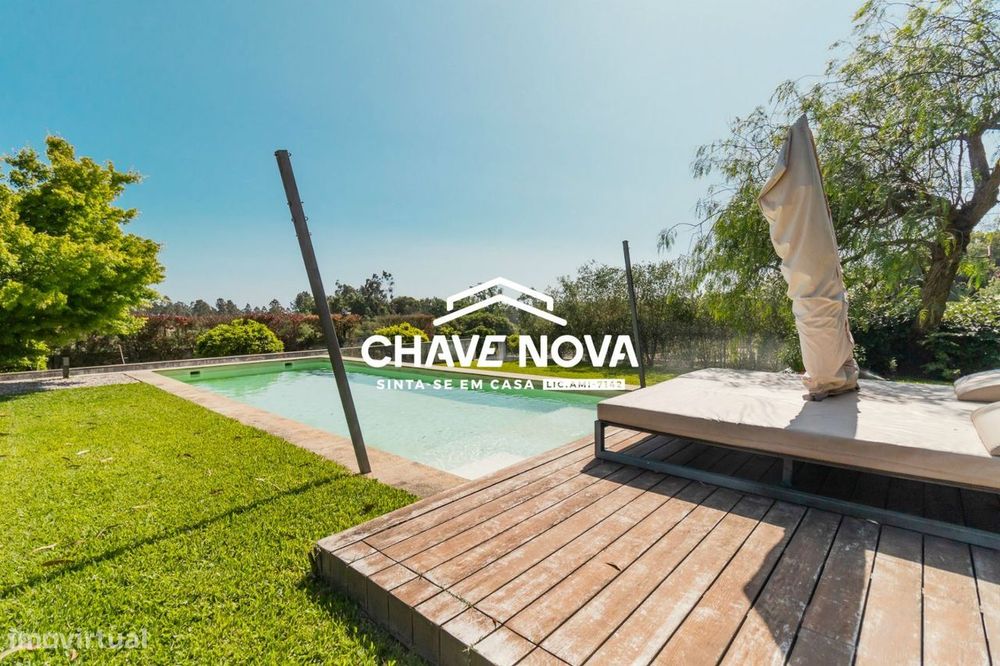 IF - Moradia T4, de luxo, perto do Castelo de Santa Maria da Feira.