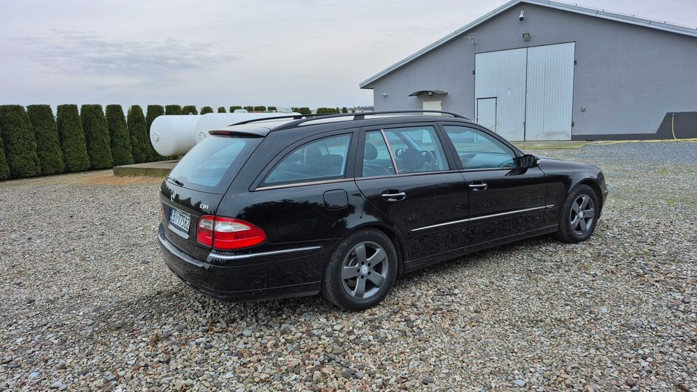 Mercedes E220 CDI 150km manual Avantgarde