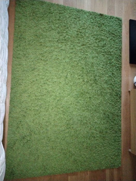 Carpete de quarto verde