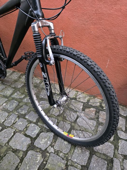 Bicicleta roda 26 em alumínio M