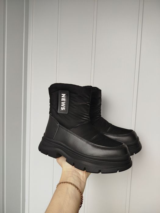 Зимове взуття для дівчат черевики на овчині чорні 33 34 35 36 37 38