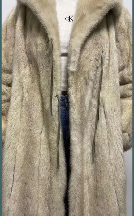 Натуральна шуба с норки