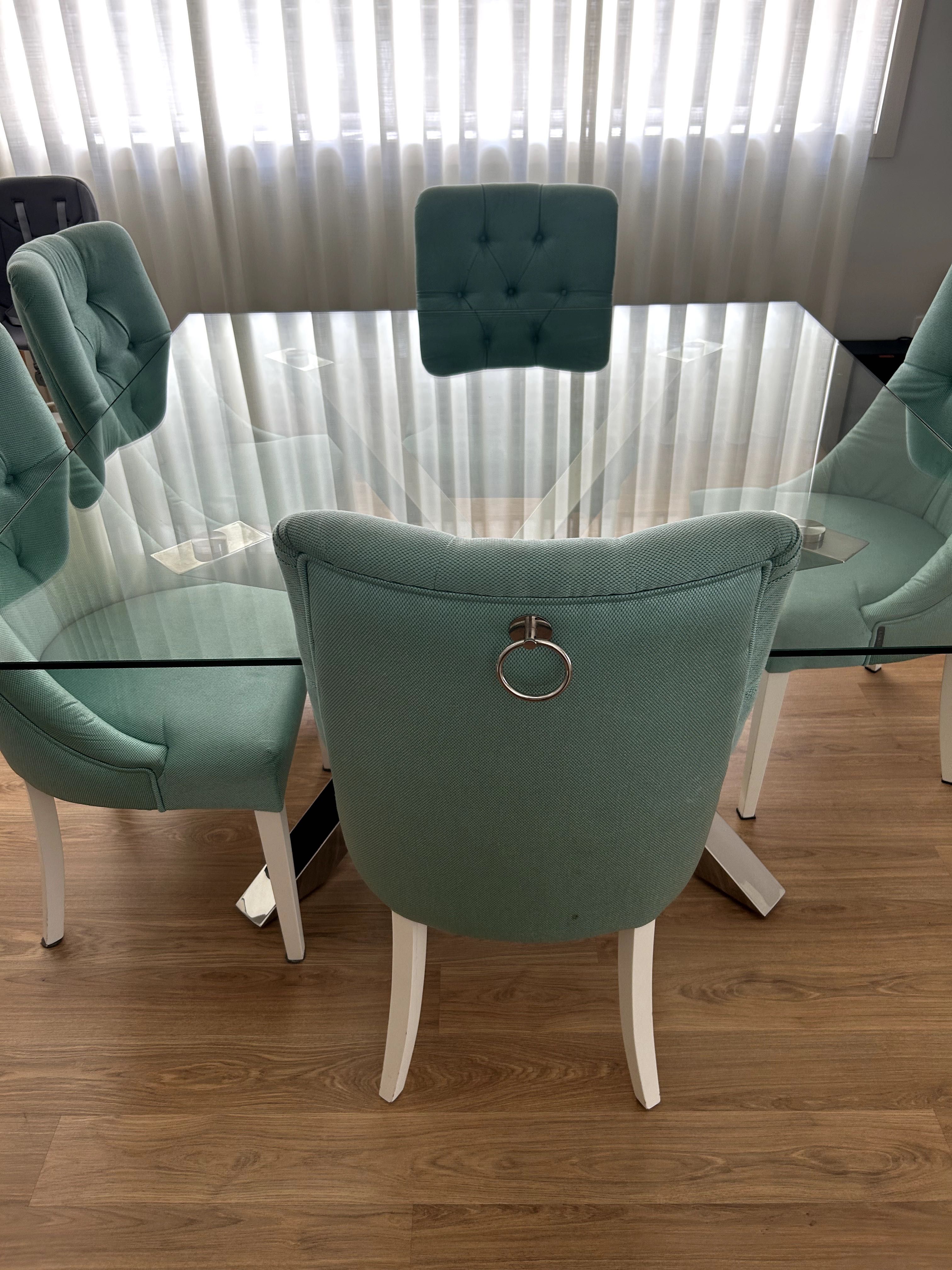 Conjunto de mesa de vidro e cadeirões Las Kasas