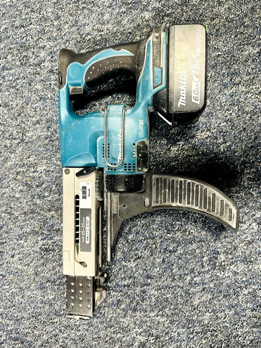 Wkrętarka taśmowa Makita DFR550 – 6.0Ah