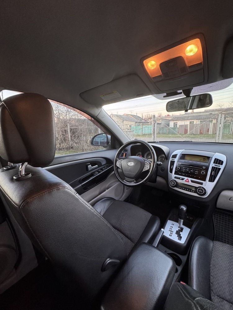 Kia ceed (Киа сид) 2.0 автомат