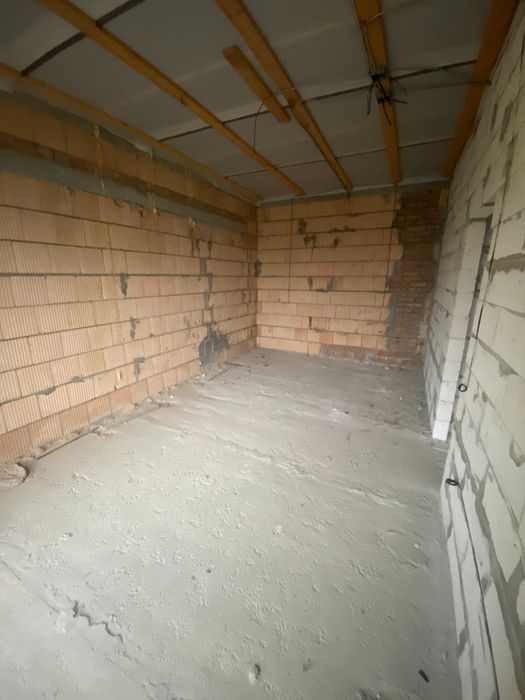 Таунхаус з найбільшою ділянкою в центрі міста, військовим знижка