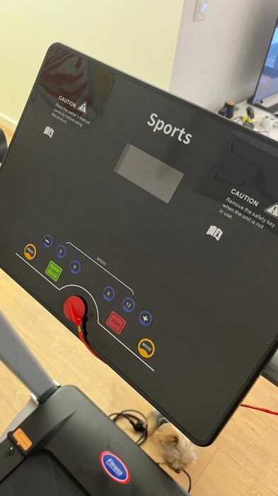 Passadeira inteligente Clover Fitness A8 - Bluetooth - 12,8 km/h