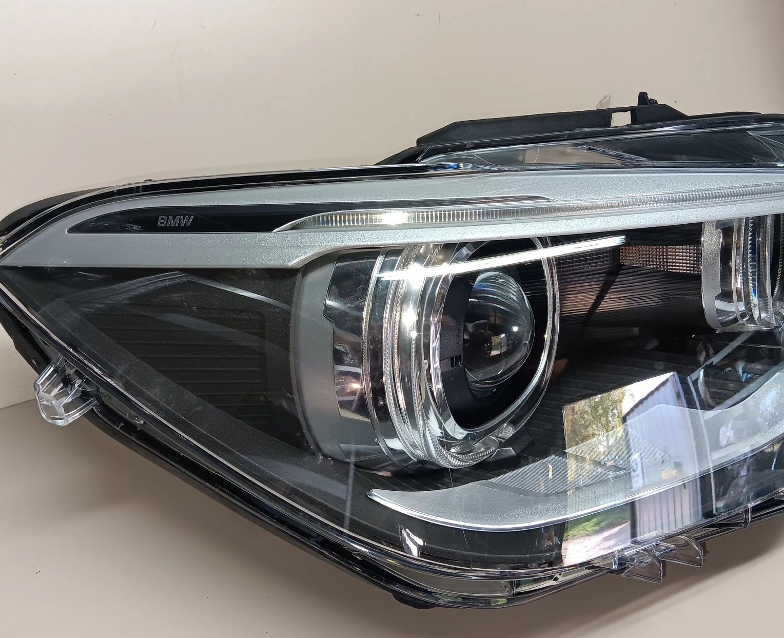 Lampa przód prawa bmw f20 f21 xenon skretny
