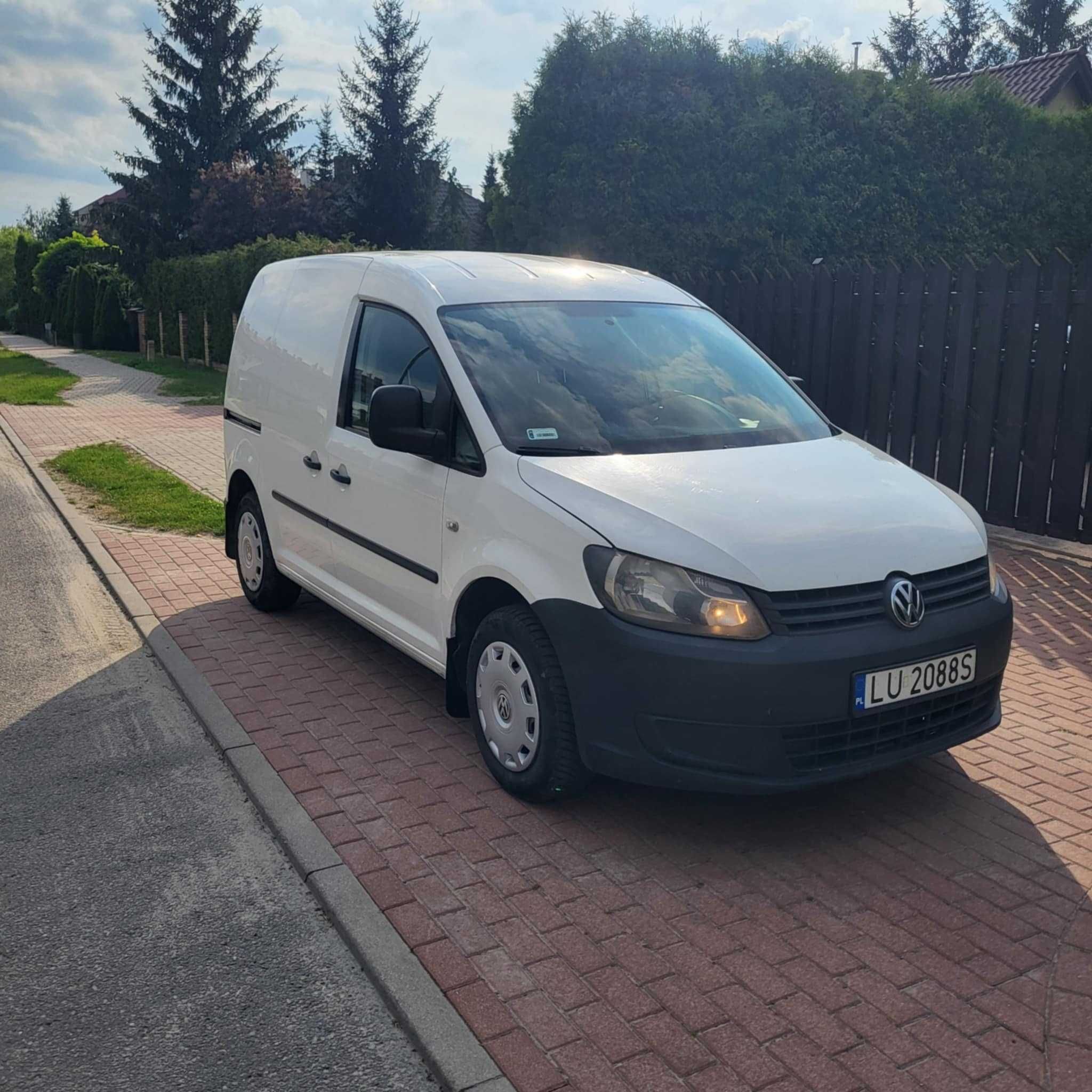 vw caddy lift 1,6 diesel fra vat 23 brutto  1 włąściciel salon