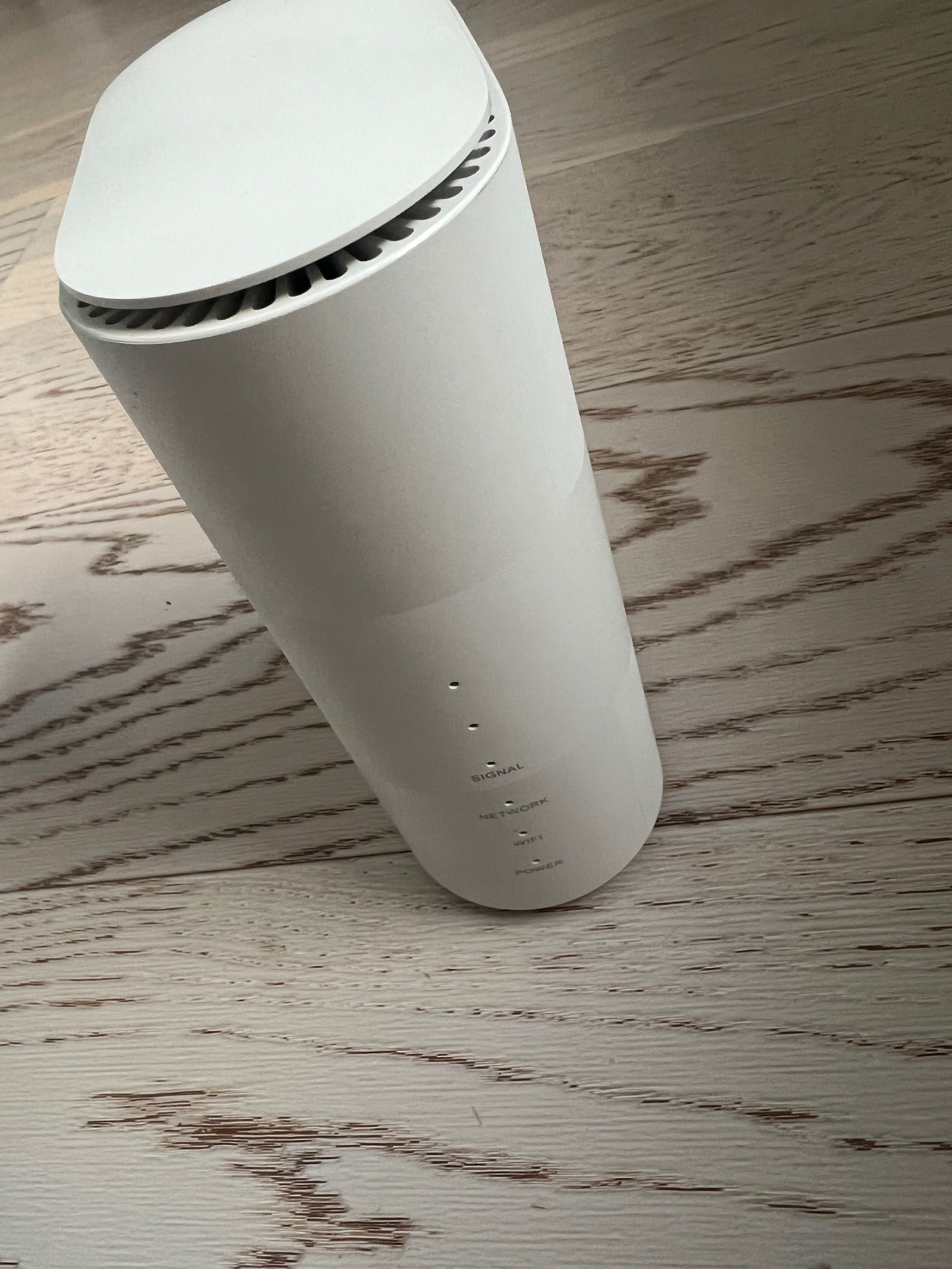 Router ZTE MC801a