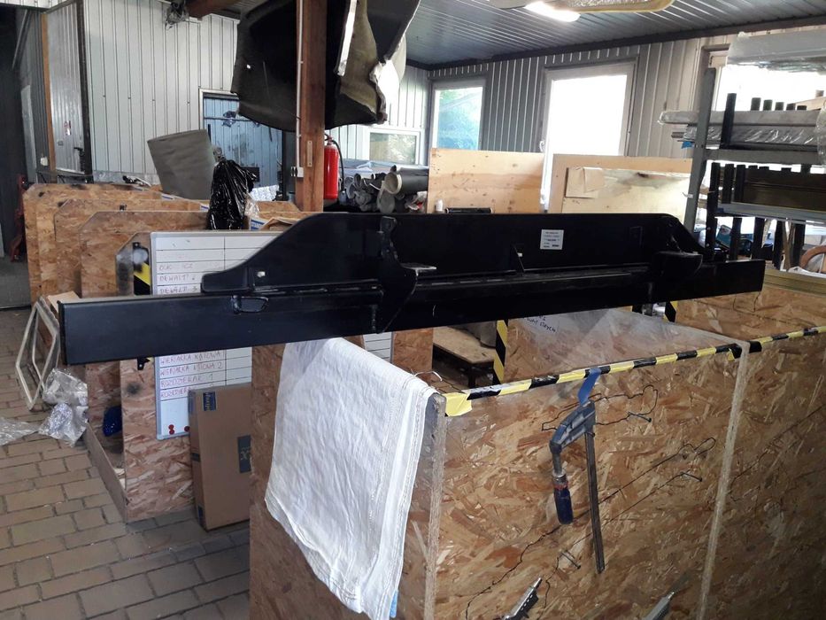 Balkon zderzak tył schodek podest stopień belka Iveco Daily 65C 50C 35