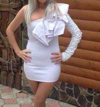 Коктельне шикарне біле плаття 44 М