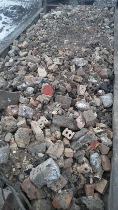 Дробленый бетон, бой кирпича асфальта строй мусор песок на подсыпку