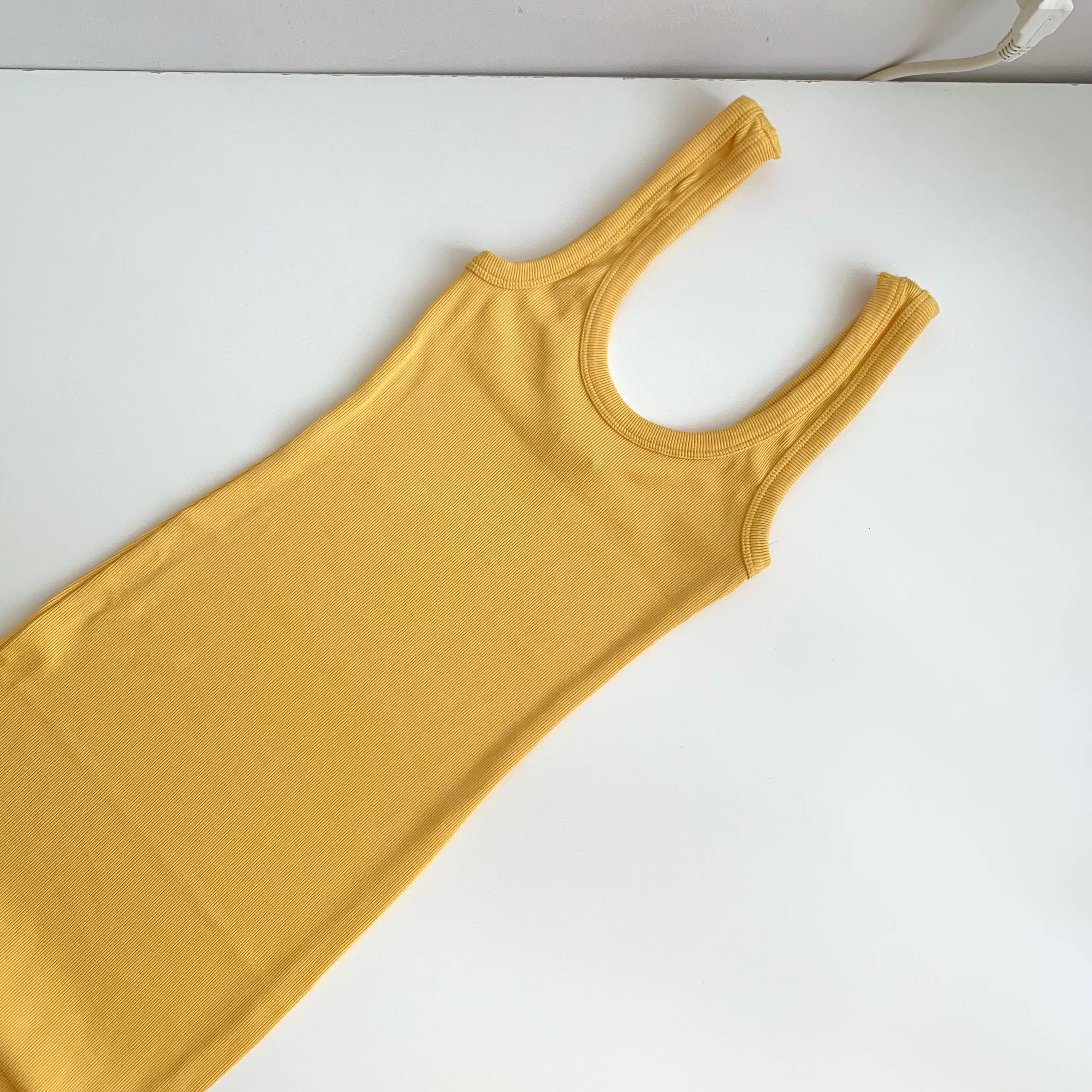 żółta sukienka midi z prążkowanego materiału na ramiączkach H&M 34/XS