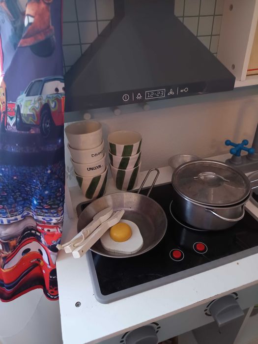 Cozinha de criança com acesssórios