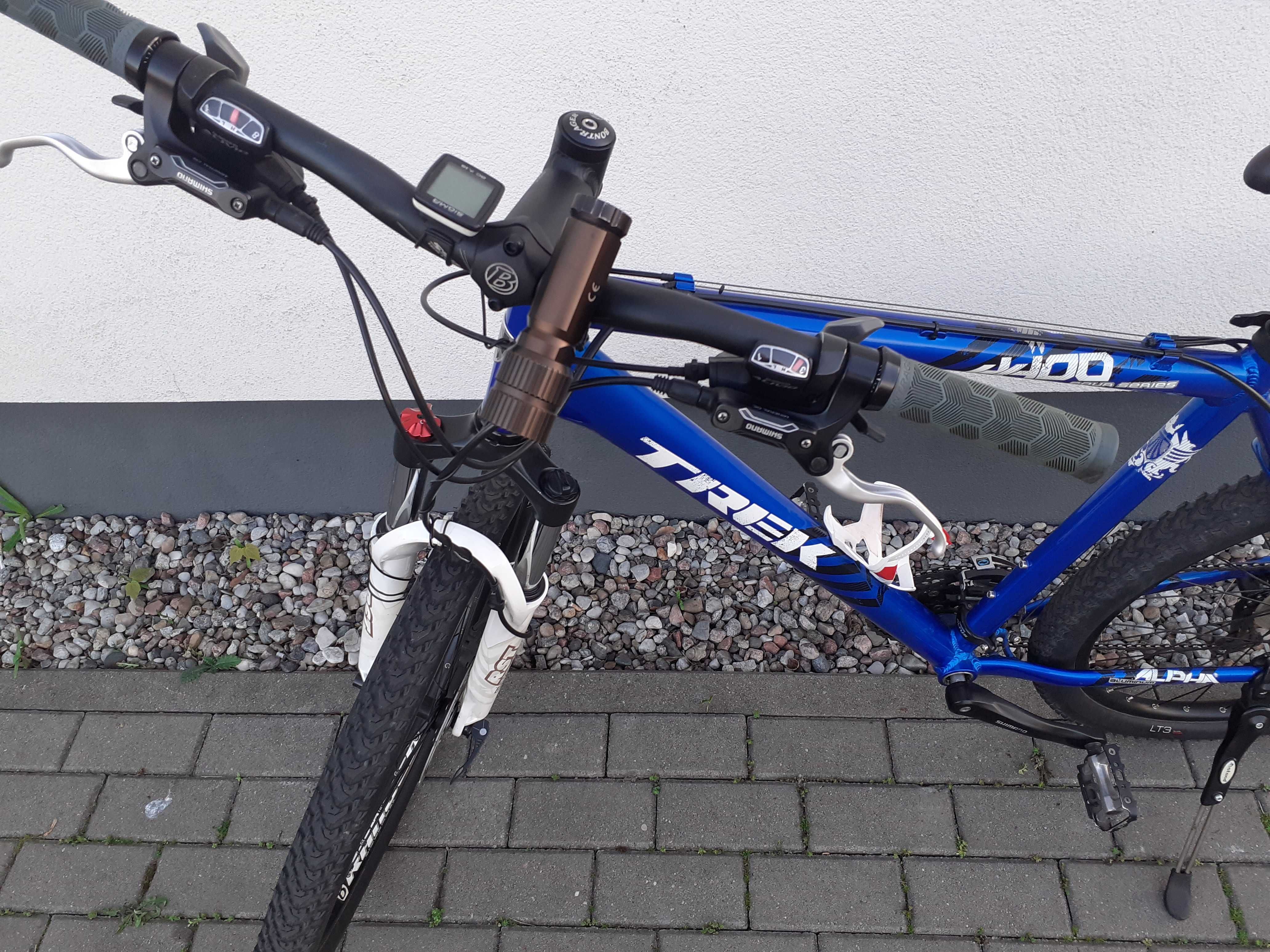 TREK  mtb hydraulika deore cube bontrager stan bdb giant alpha