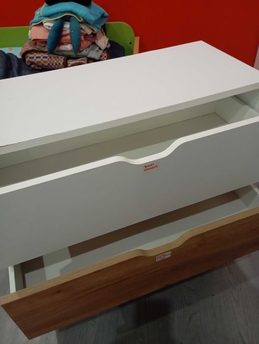 Cómoda Criança usada