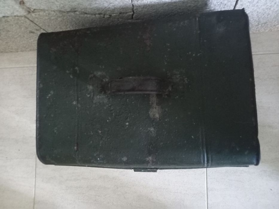 Baú pescador antigo chapa