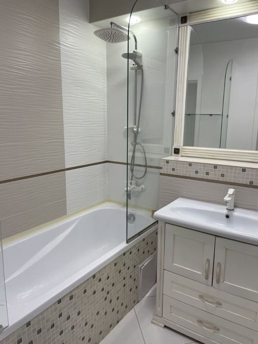 Продаж квартири з євроремонтом вул. Залізнична