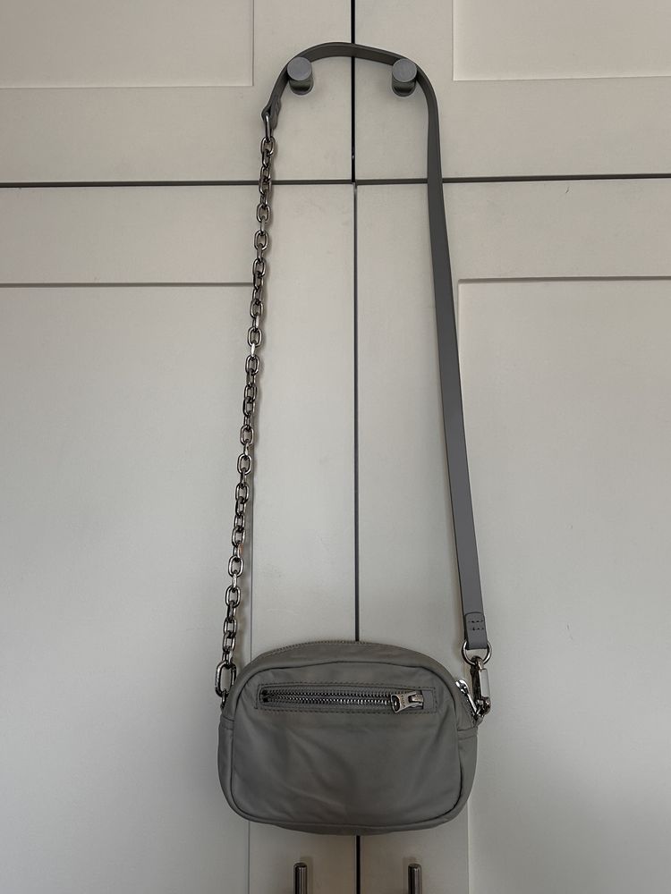 Mala tiracolo, marca Bimba y Lola,