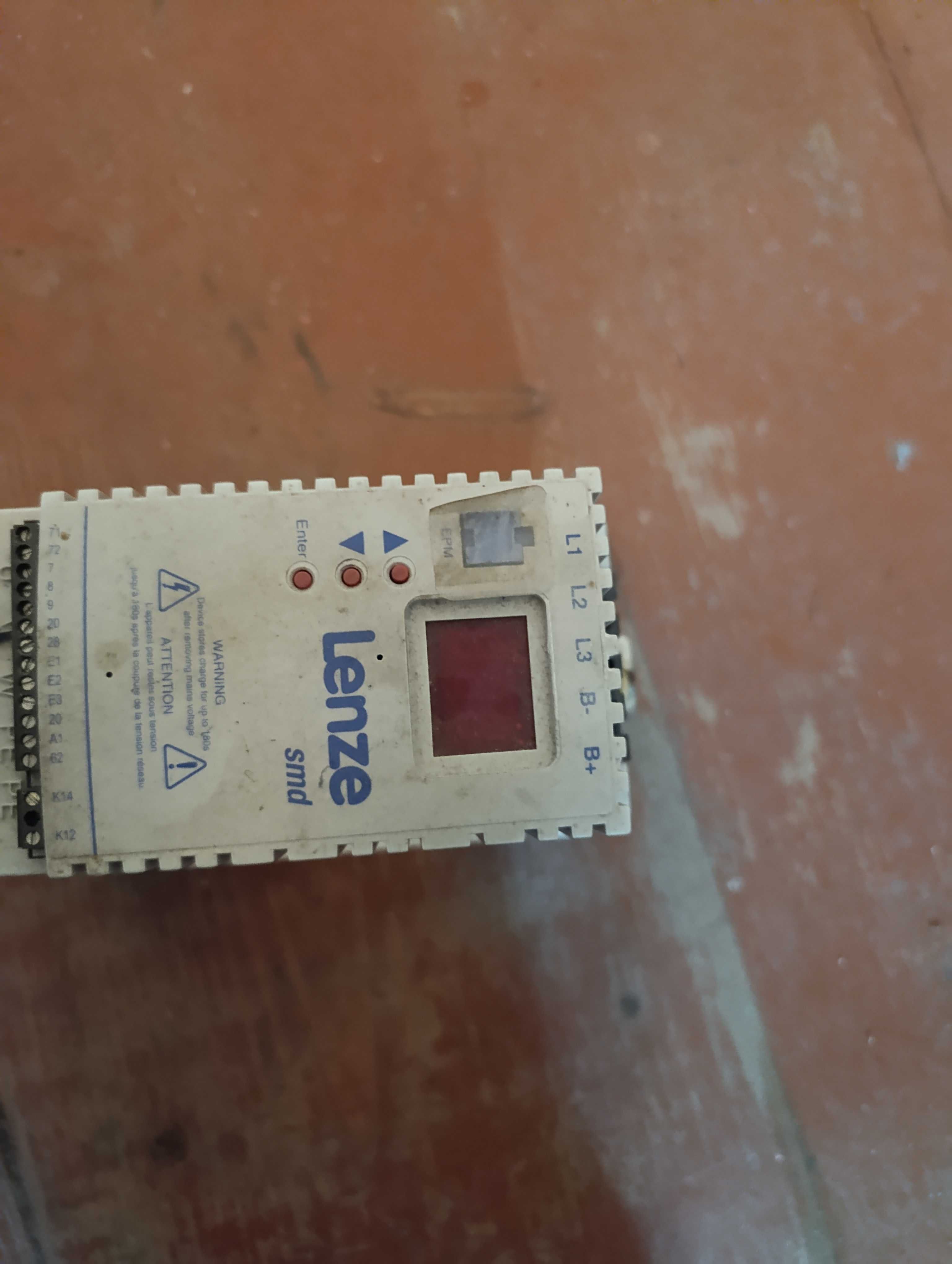Lenze esmd 751l4txa