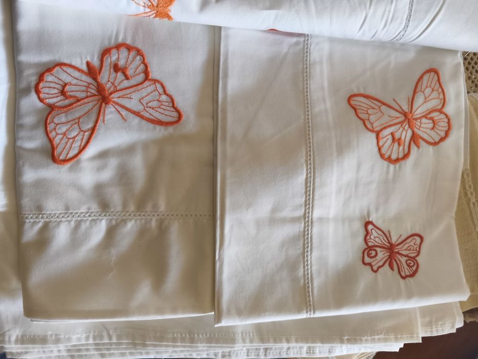 Jogo cama e de banho bordado