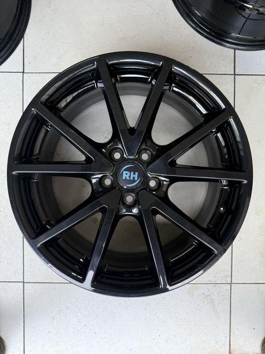 Felgi 18 5x108 ET45 8J Volvo Ford