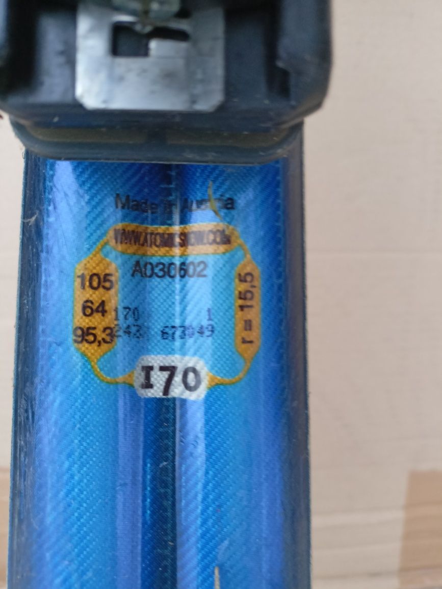 narty Atomic power channels carbon 170cm