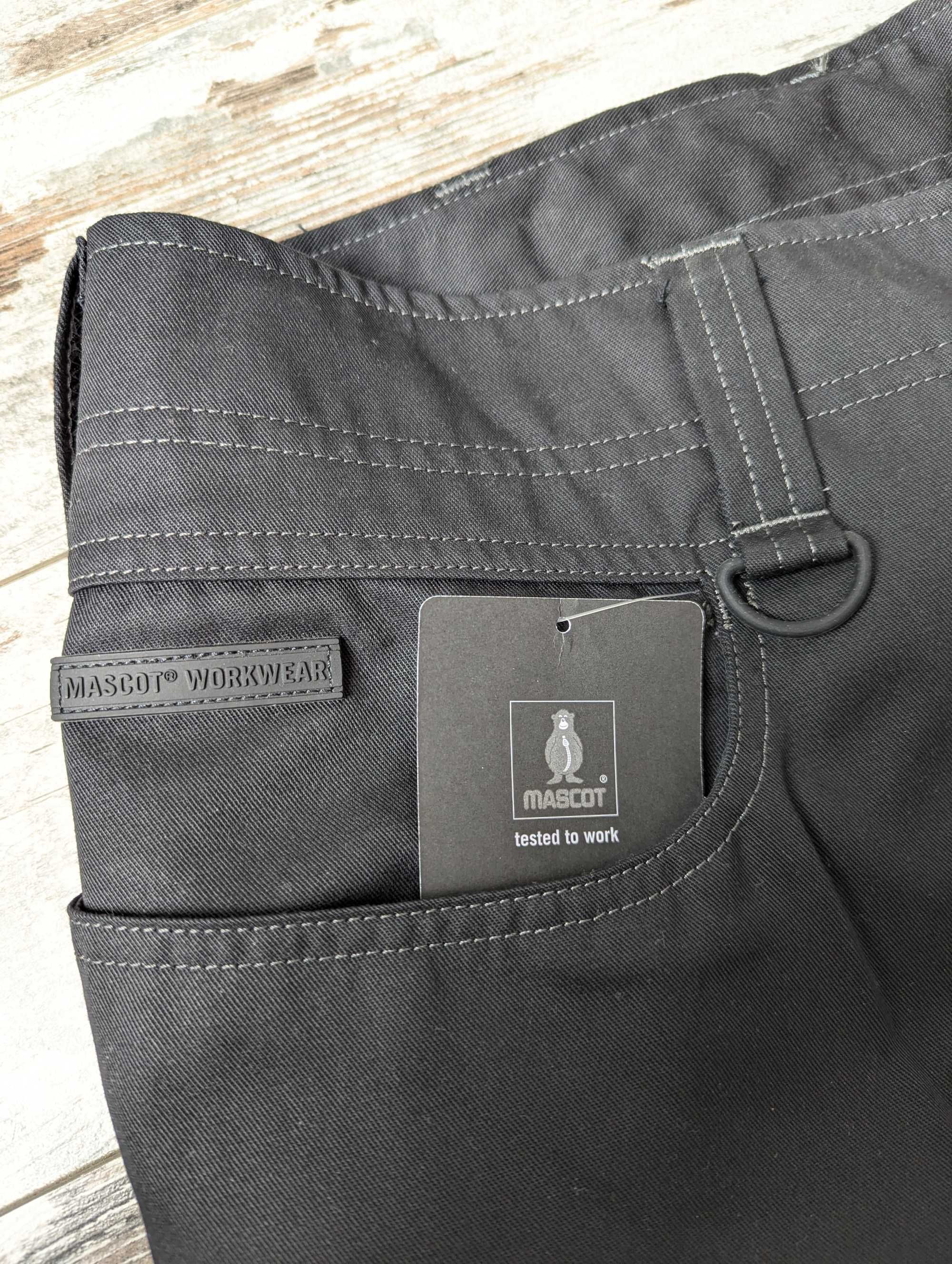 Нові штани MASCOT CORDURA 54 з кишенями на колінах / спецодяг