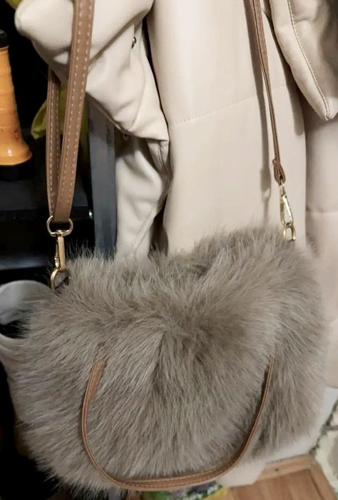 Nowa futrzana torebka listonoszka ciemny beż futerko kawa