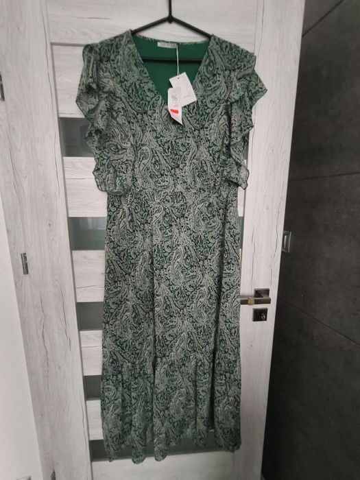 Letnia elegancka sukienka Quiosque rozm 44